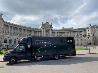 Hödlmayr Home Delivery van at Hofburg Vienna