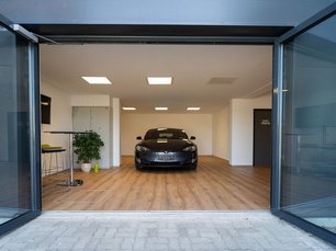 Presentation and handover area at Hödlmayr