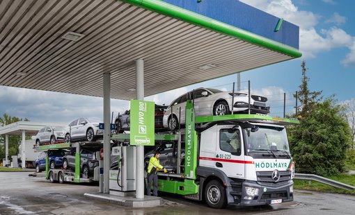 Hödlmayr truck at a gas station