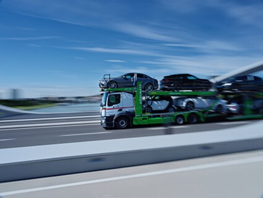 Hödlmayr truck driving over a bridge