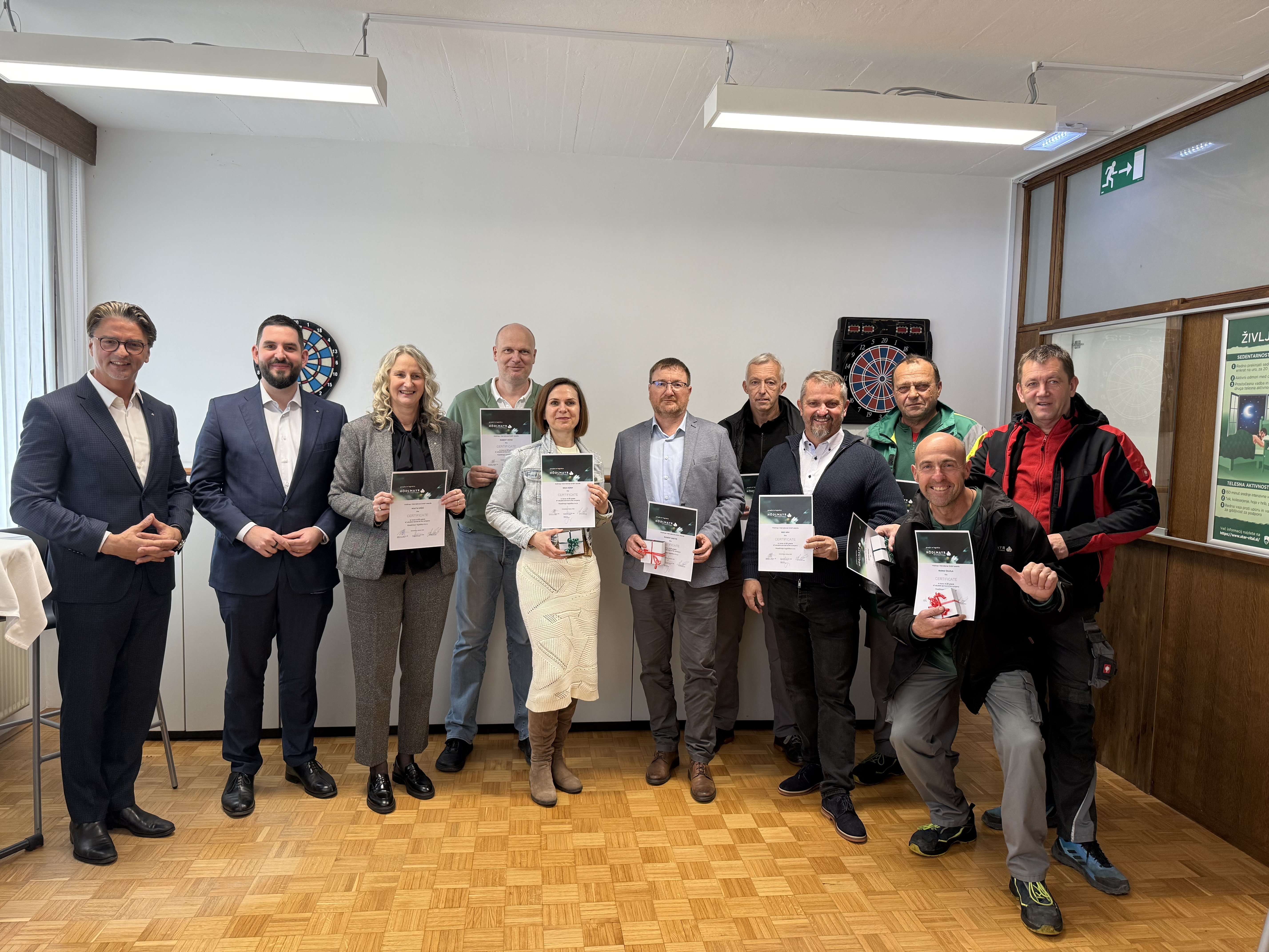 Group picture of the 25+ years celebration in Slovenia