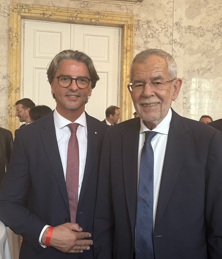 Robert Horvath standing alongside Austrian President Alexander Van der Bellen